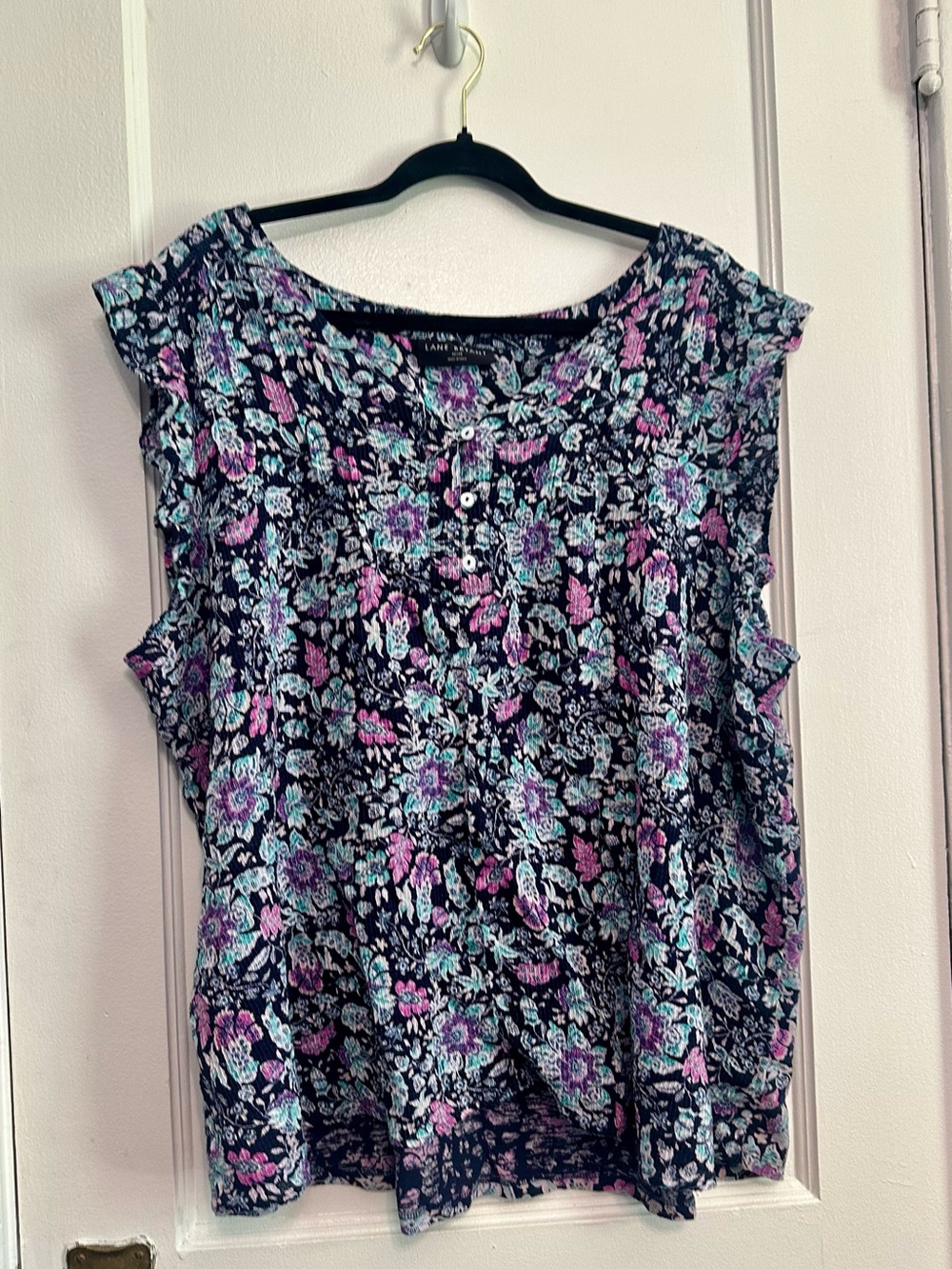 Lane Bryant Floral Sleeveless Top in Navy with Pink & Teal Accents (26/28)